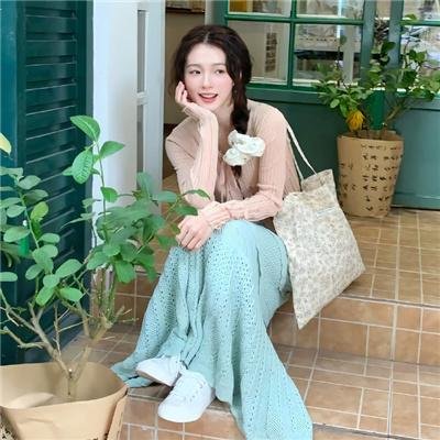 财富、年轻和美貌